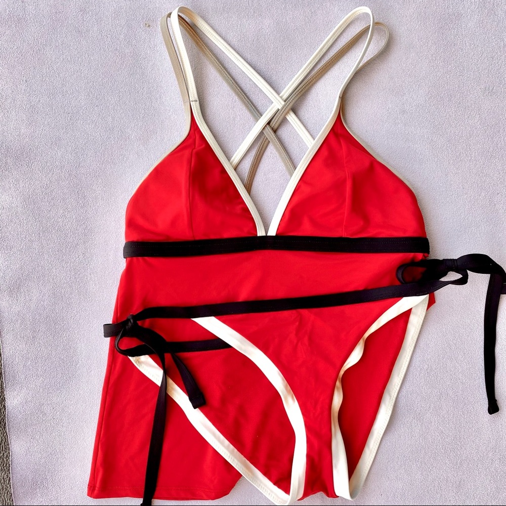 Skye Tankini Sz Small with Contour Padding